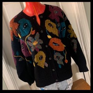 VINTAGE Floral Chunky Kawaii Adorable Show Stopper Cardigan Sweater